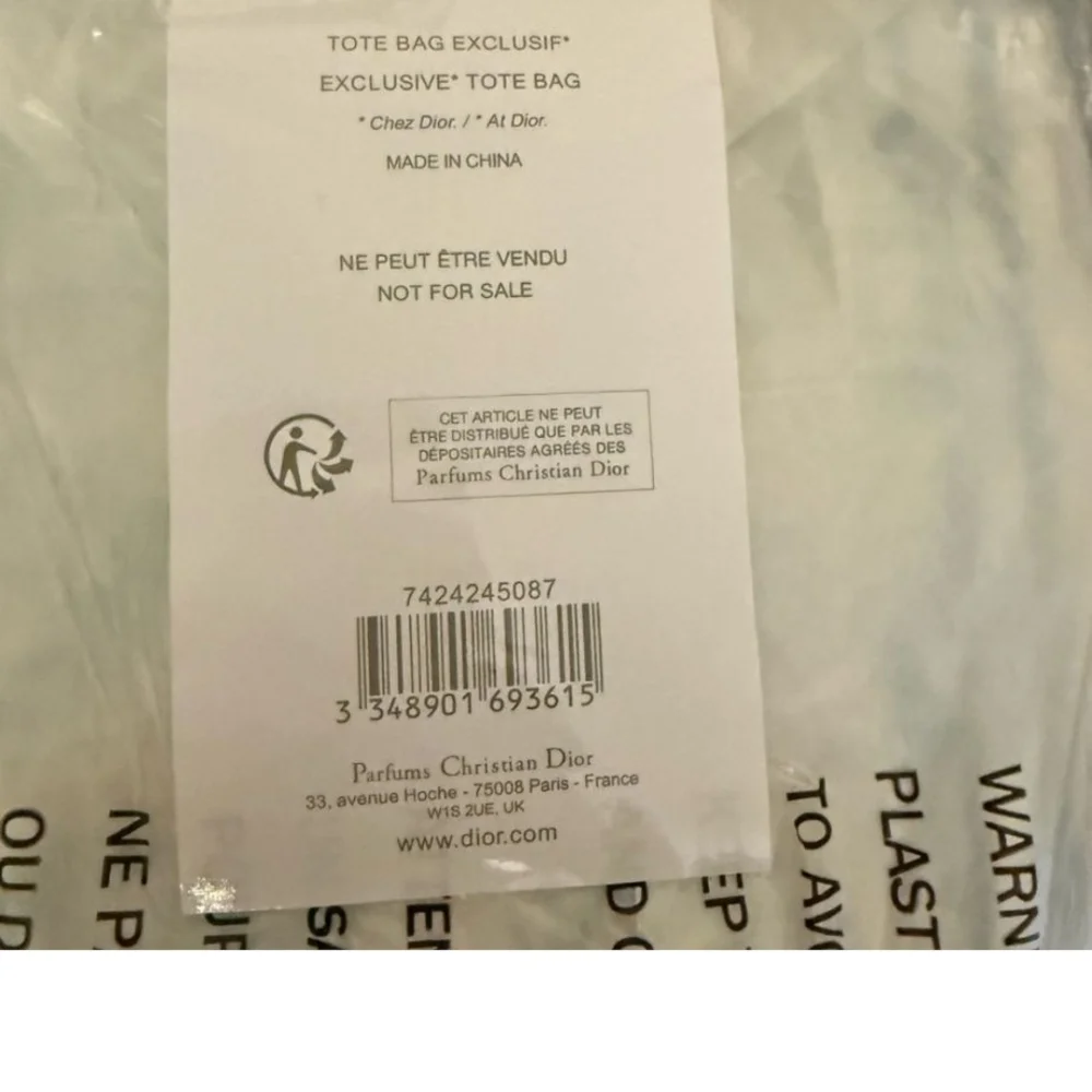 Christian Dior Tote Bag in Aquamaria - Dioriveria - Picture 9 of 9